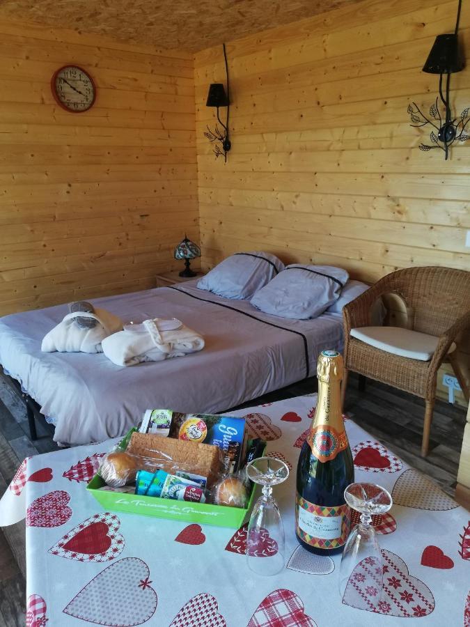 Charmant Chalet Pour 2 Personnes Spa Prive Massillargues-Attuech Buitenkant foto
